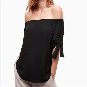 Off the shoulder aritzia Babaton top. Medium.